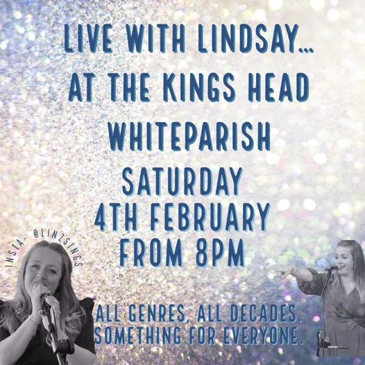 Singing live: LINDSAY
