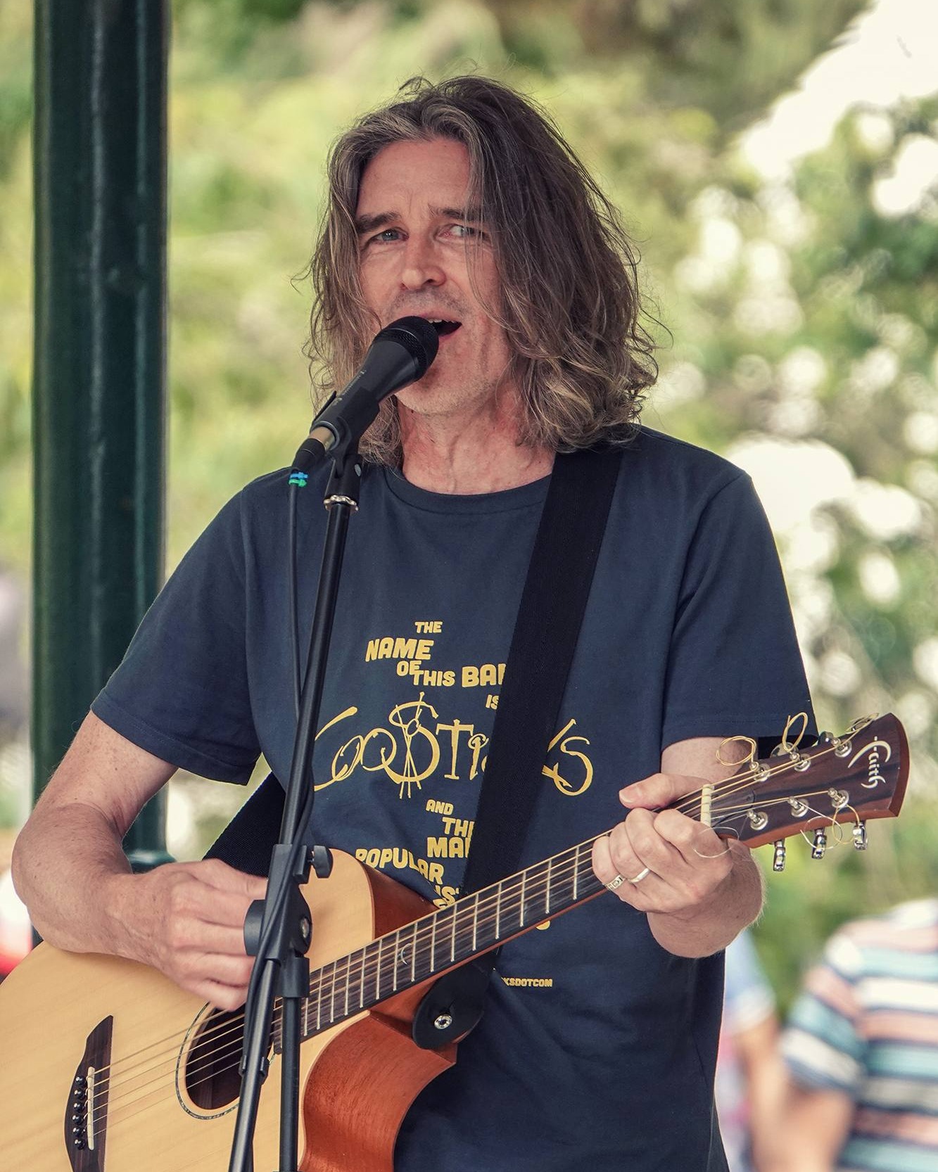 Coach & Horses Sunday Session with Coosticks